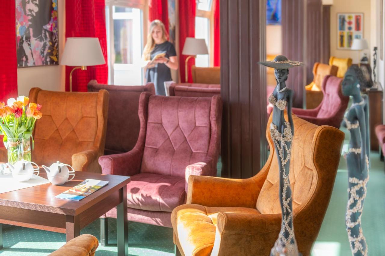 Hotel Mona Lisa Wellness & Spa 科沃布热格 外观 照片